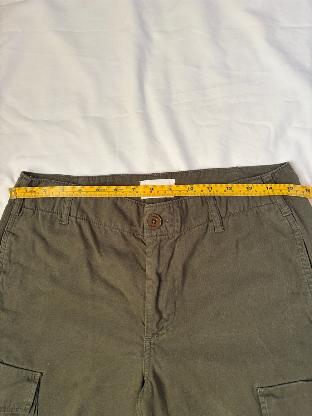 FRAME Women’s Relaxed Cropped Utility Cargo Pants Size 28 Olive Green Cotton - Picture 6 of 7